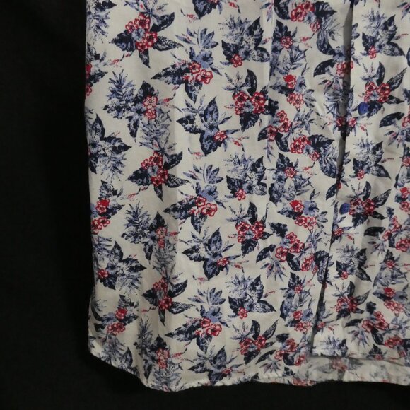 SOUL OF LONDON | large | Floral Print Short Sleeve button-Up Shirt - Picture 6 of 14